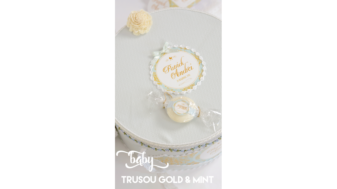 Trusou de botez cu broderie personalizata pentru baieti, Gold & Mint 7